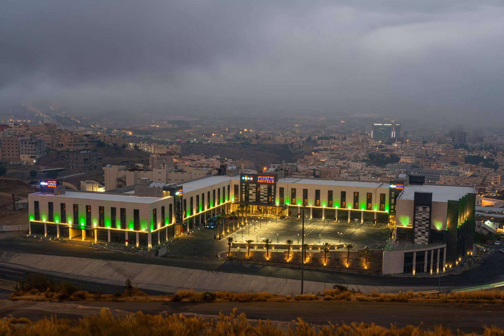 Ewaa Express - Hotel 3*